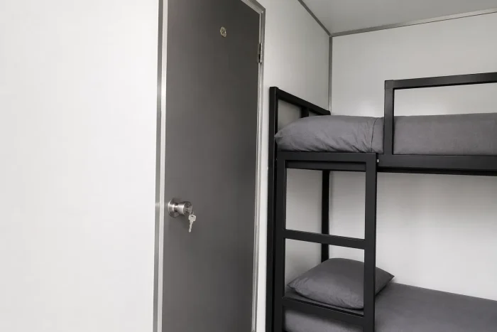 bunk_bed_door_30kb