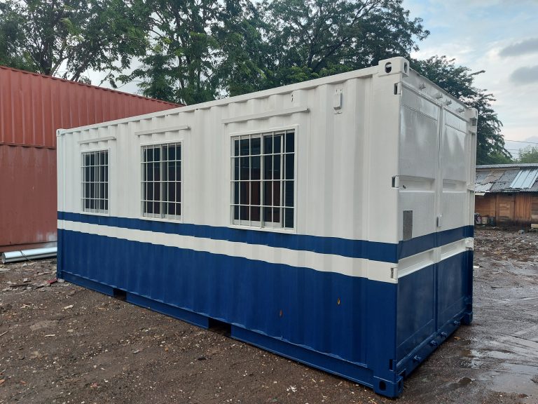 Warehouse Container with Rolling Door 20 feet - Back