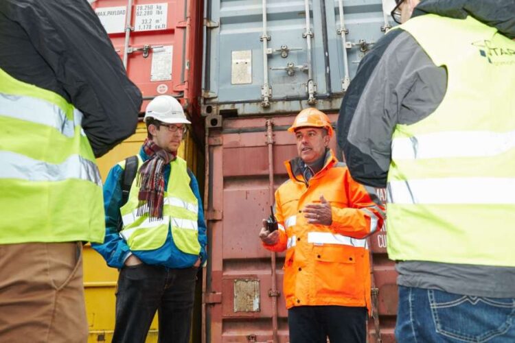Cara Beli Container